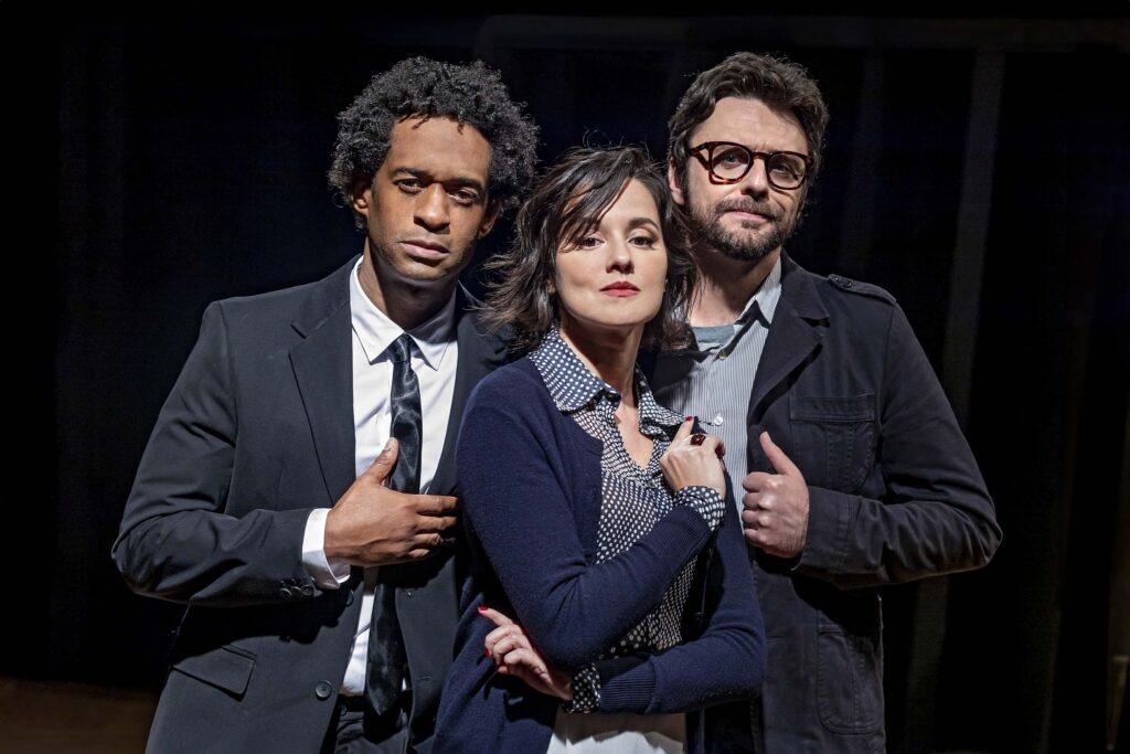 Clara Carvalho dirige Hedda Gabler