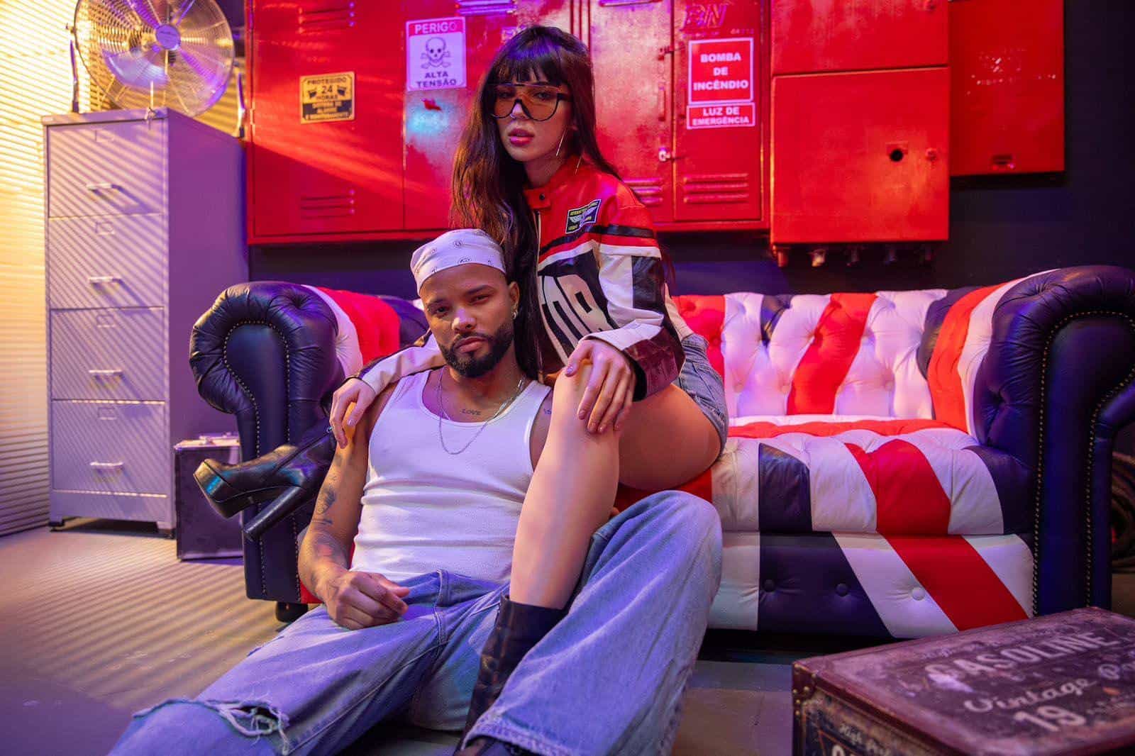 Zaac está de volta e em clima de romance com Anna