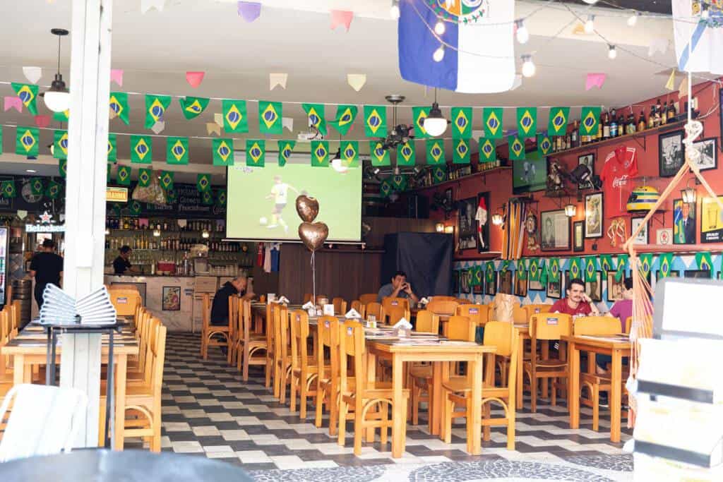 Bares cariocas em SP transmitem jogos