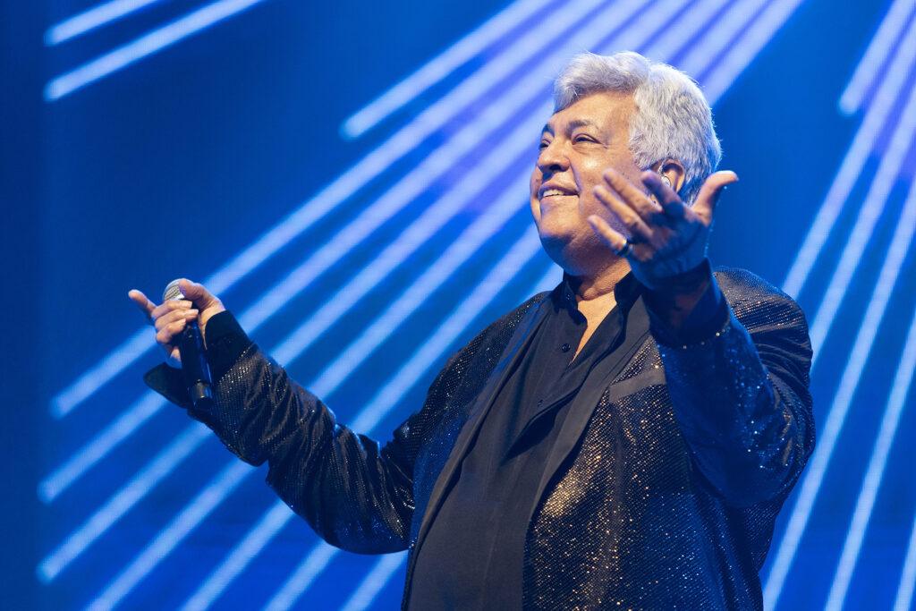 Sidney Magal agita o Teatro Bradesco