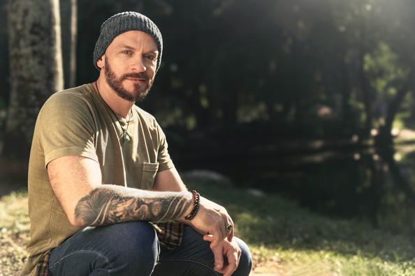 Estreia autoral de João Ramalho