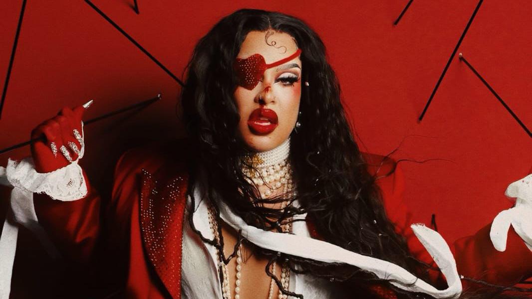 Gloria Groove revela ensaio de Halloween