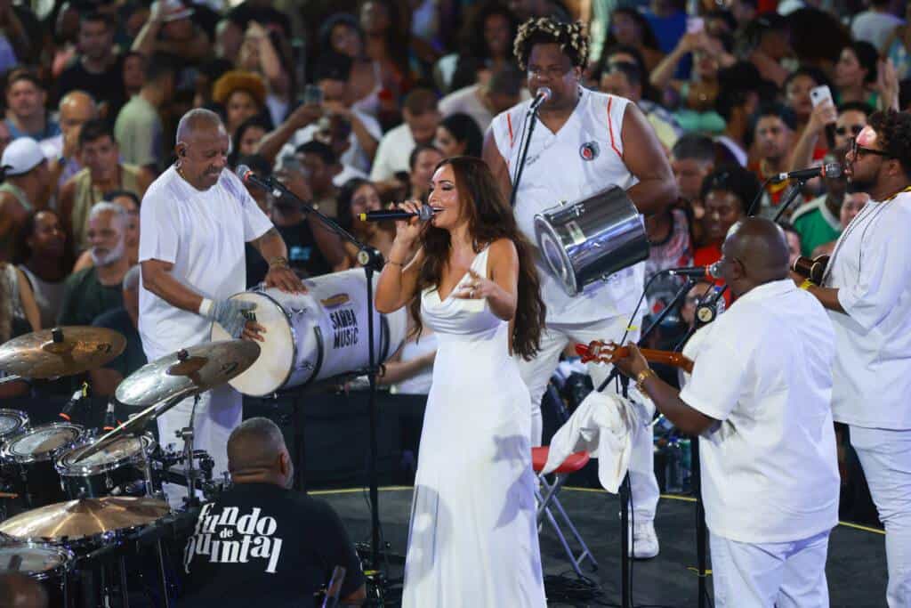 Karinah faz sua estreia no templo do samba