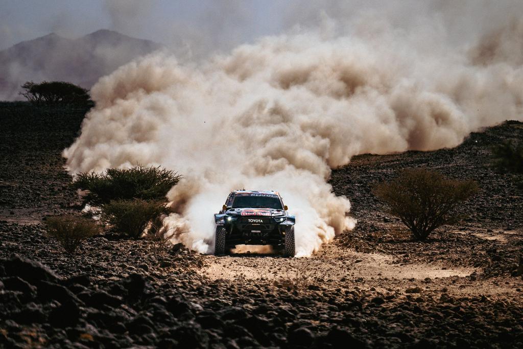 Brasileiro avança na classificação do Dakar