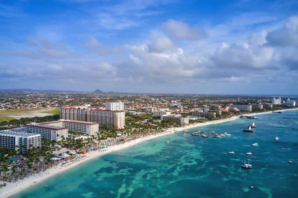 Aruba é eleita o destino número 1 do Caribe