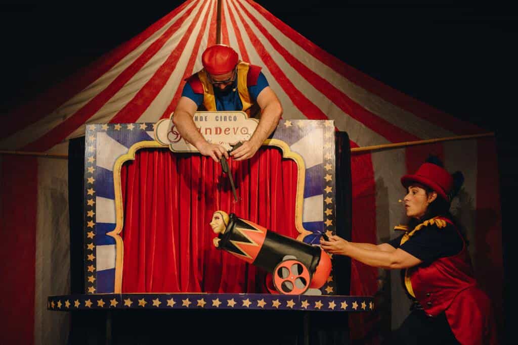 Dez anos da companhia Pequeno Teatro do Mundo
