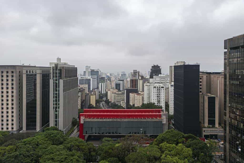 Masp abre novo prédio para o público com exposições