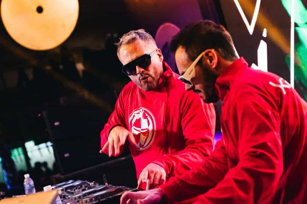 União de gerações: Dubdogz convida KASINO a reviver clássicos