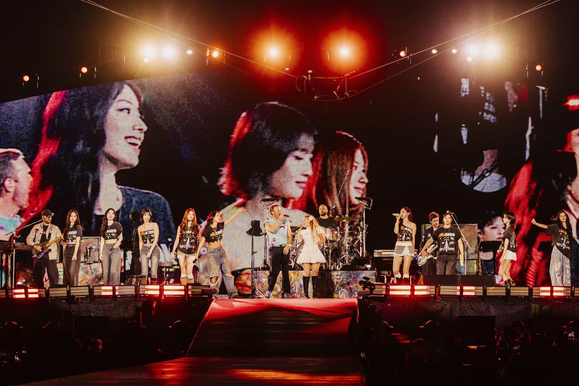 Coldplay lança “We pray” em parceria com TWICE