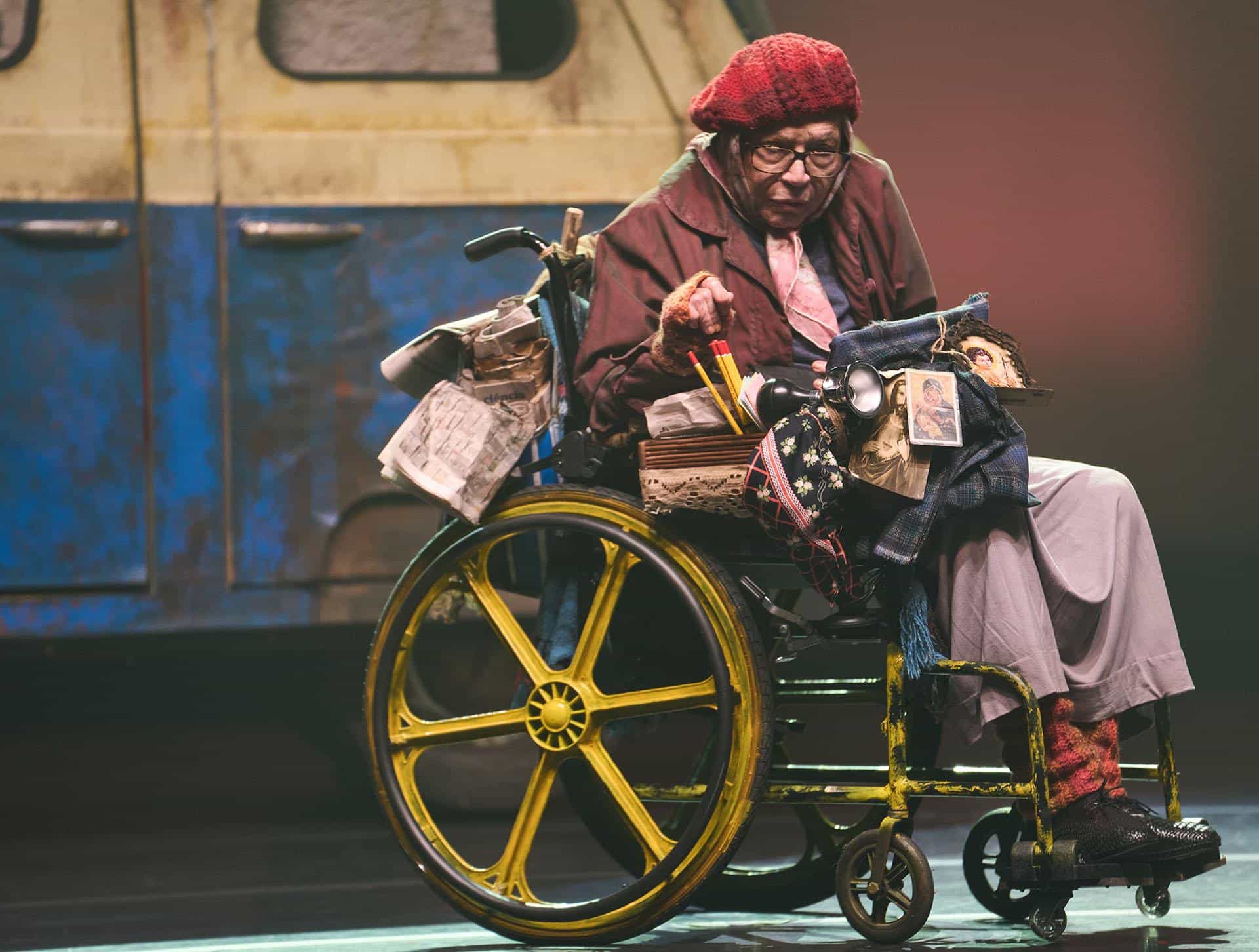 Nathalia Timberg em ‘A Mulher da Van’ no Teatro Bravos