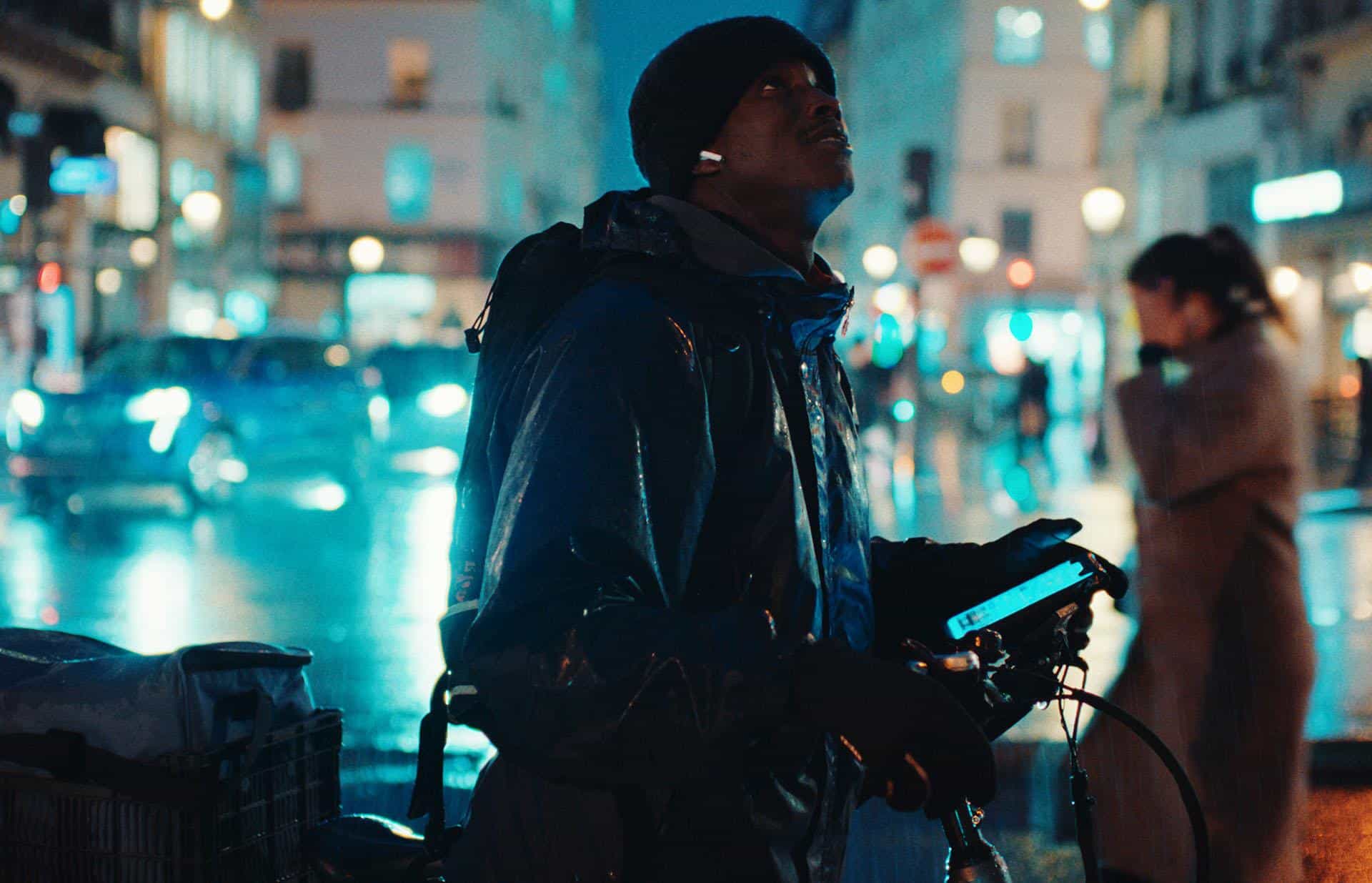 ‘A História de Souleymane’ estreia nos cinemas brasileiros