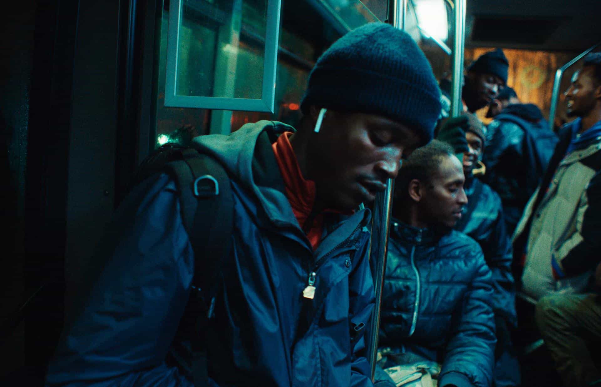‘A História de Souleymane’ estreia nos cinemas brasileiros