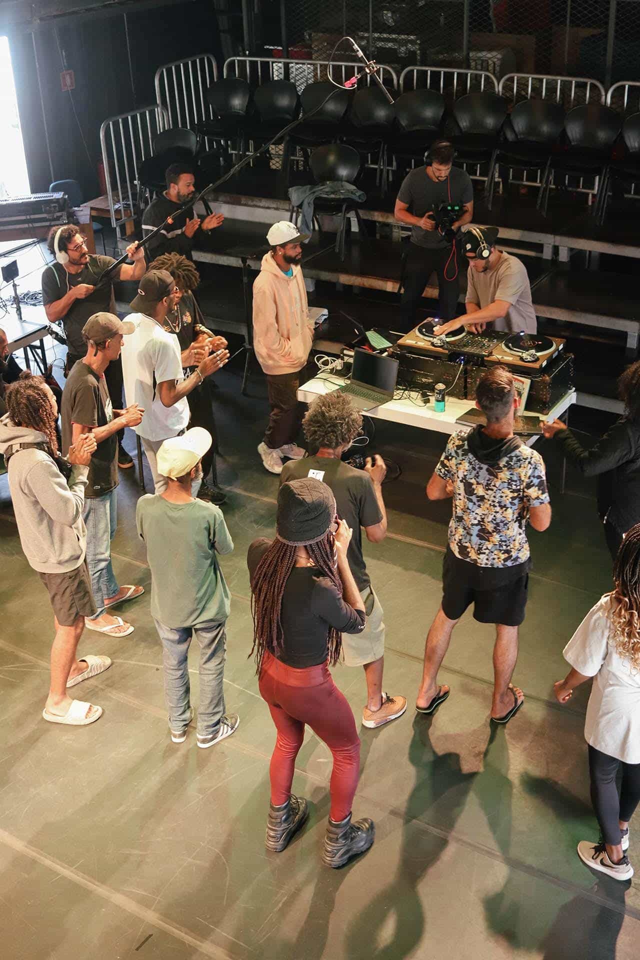 Conversas sobre cultura, hip hop e transformação social