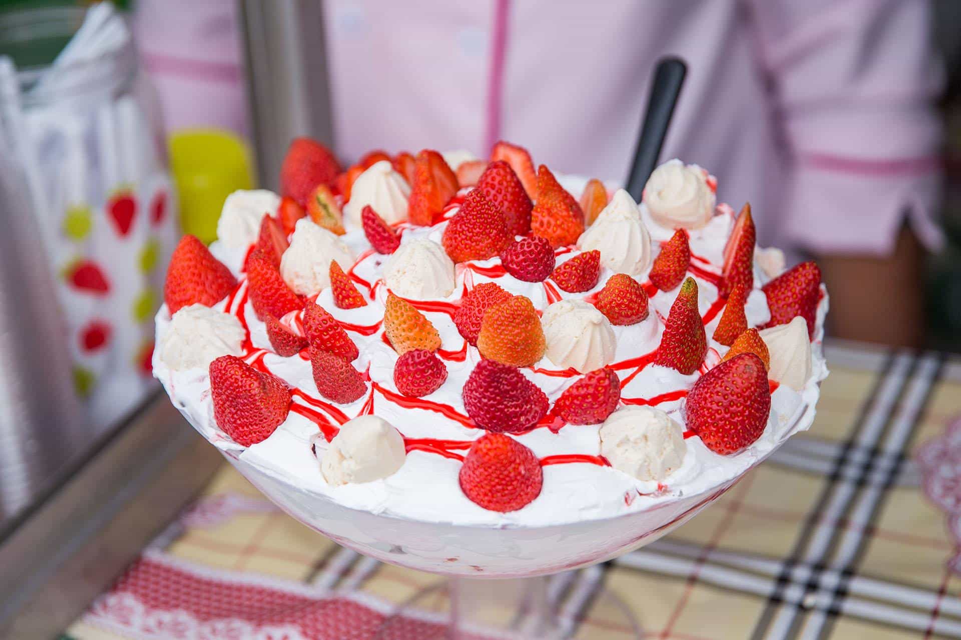 Nos dias 5 e 6 de julho, sábado e domingo, das 11h às 21h, no Memorial da América Latina – Barra Funda, SP,  com entrada gratuita, o Festival do Morango e Pistache. Com 90 tendas e food trucks