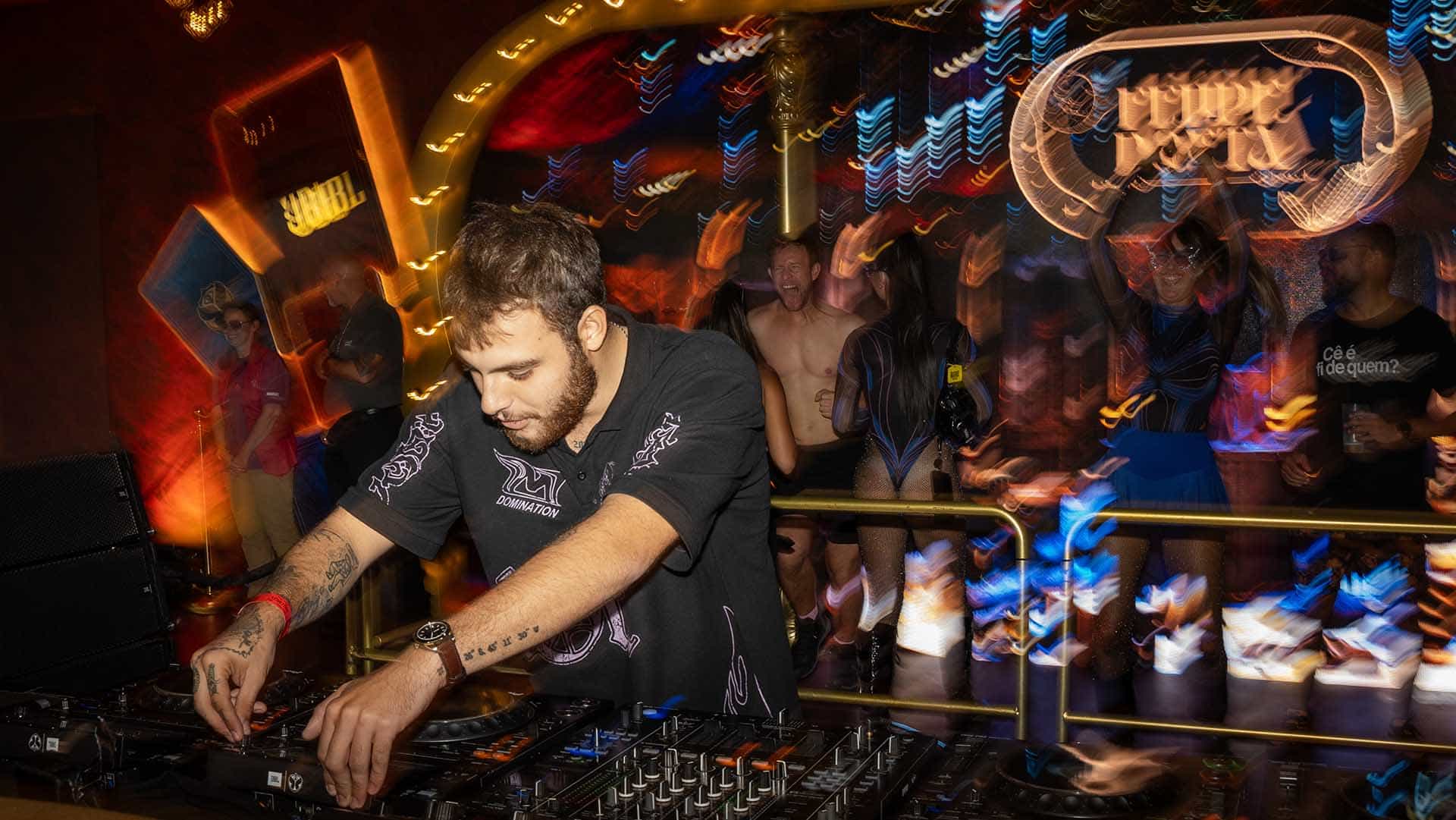 Felipe Poeta se apresentou no Tomorrowland, na Bélgica