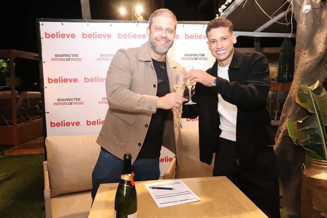 Manim assina contrato de exclusividade com a Believe