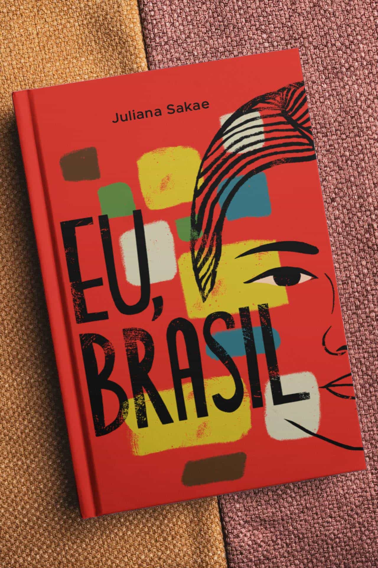 Destaque na Flip, cineasta premiada Juliana Sakae lança obra
