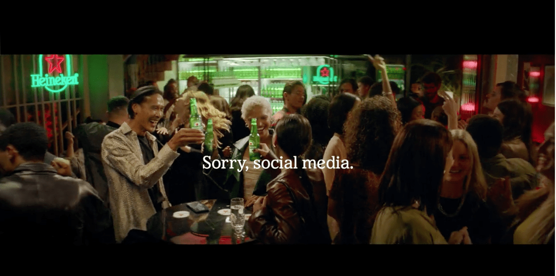 Heineken transforma streaming em convite para sair de casa