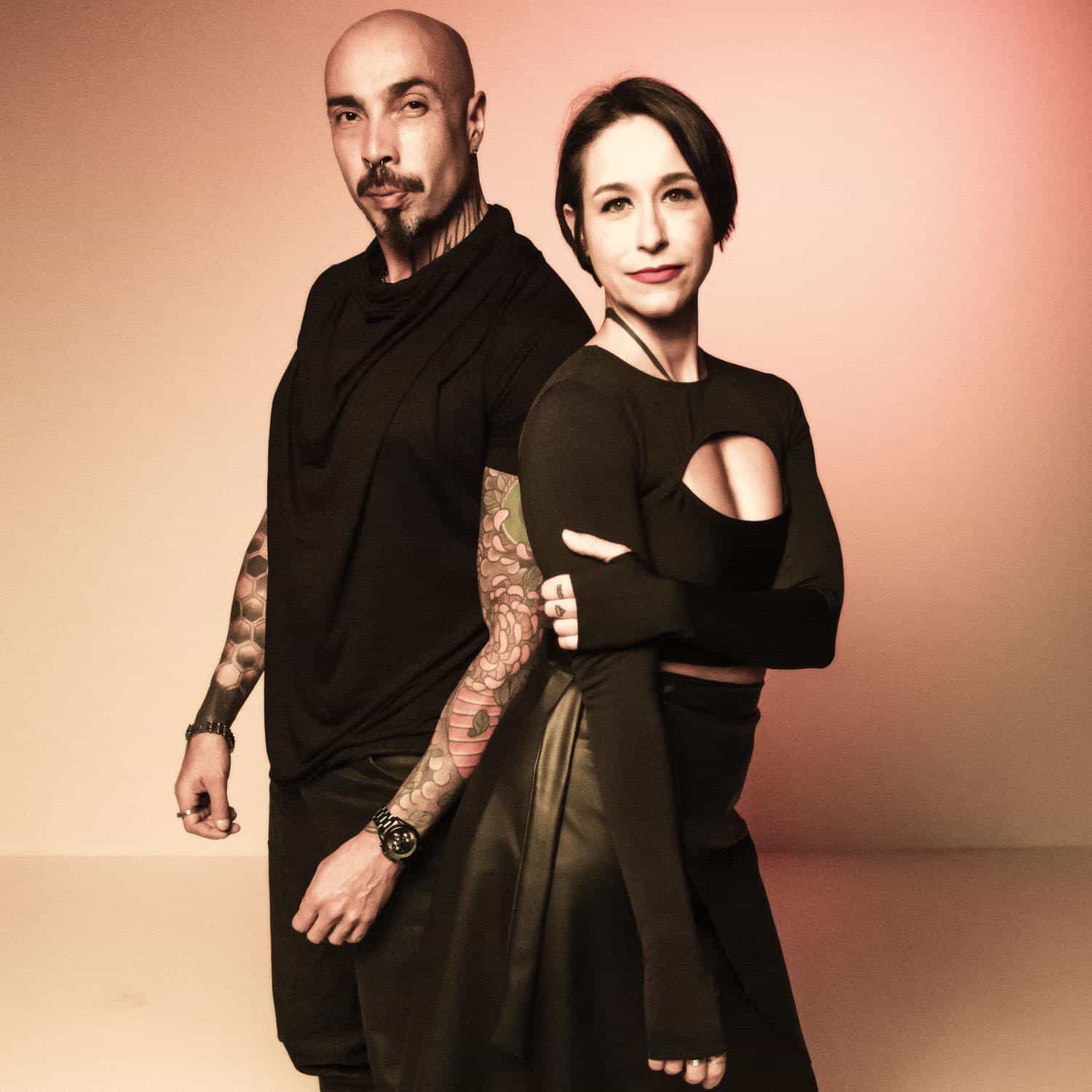 Do Brasil para a Siona Records: Binaryh