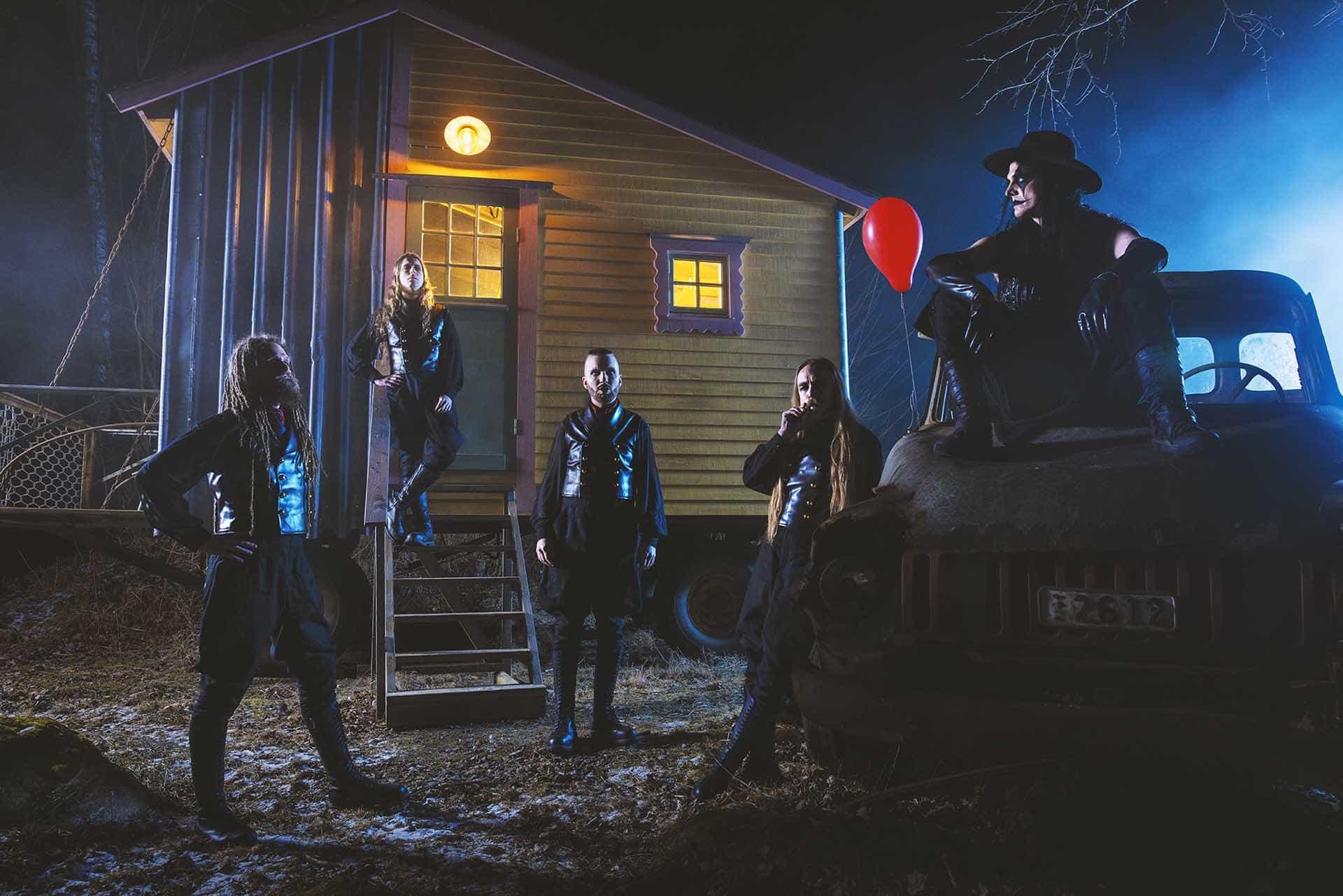 Novo single com vídeo - “Tonight We Must Be Warriors”