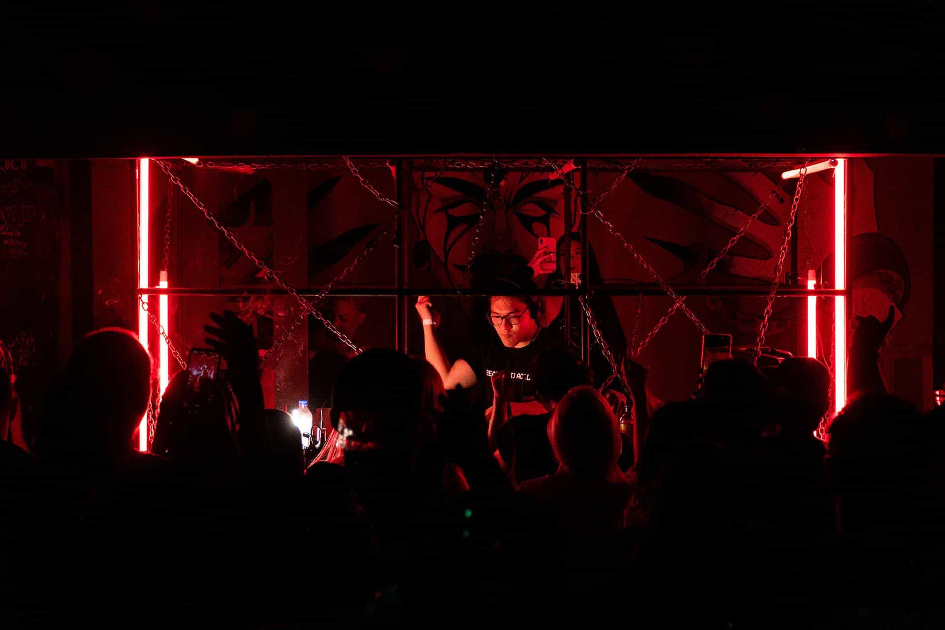 Acid Asian retorna à gravadora de Charlotte de Witte