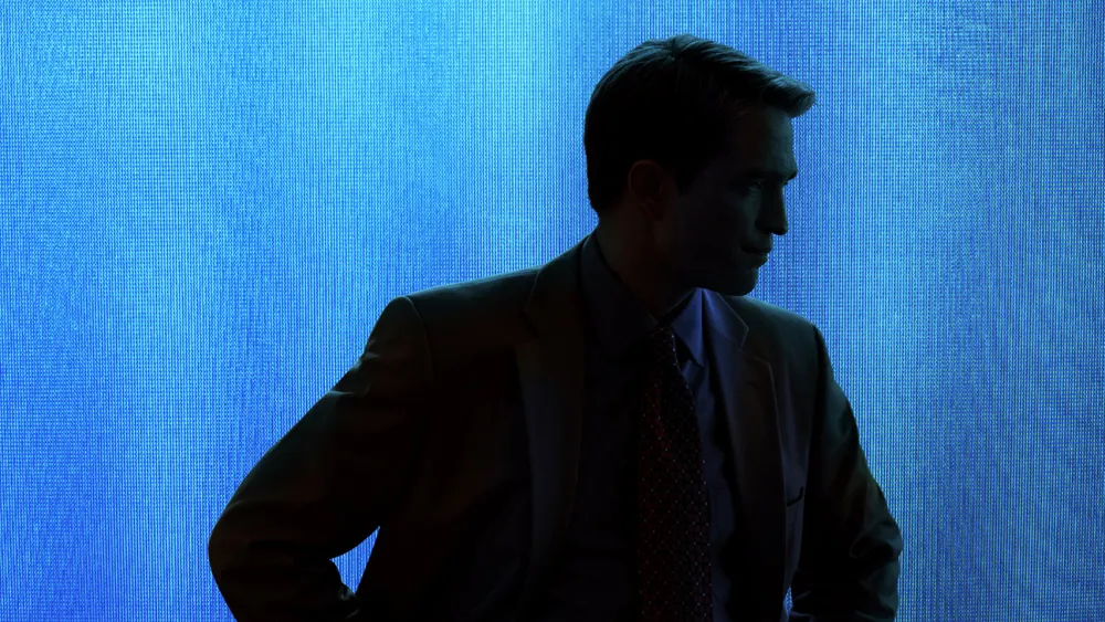 Robert Pattinson em 'Primetime.' / A24
