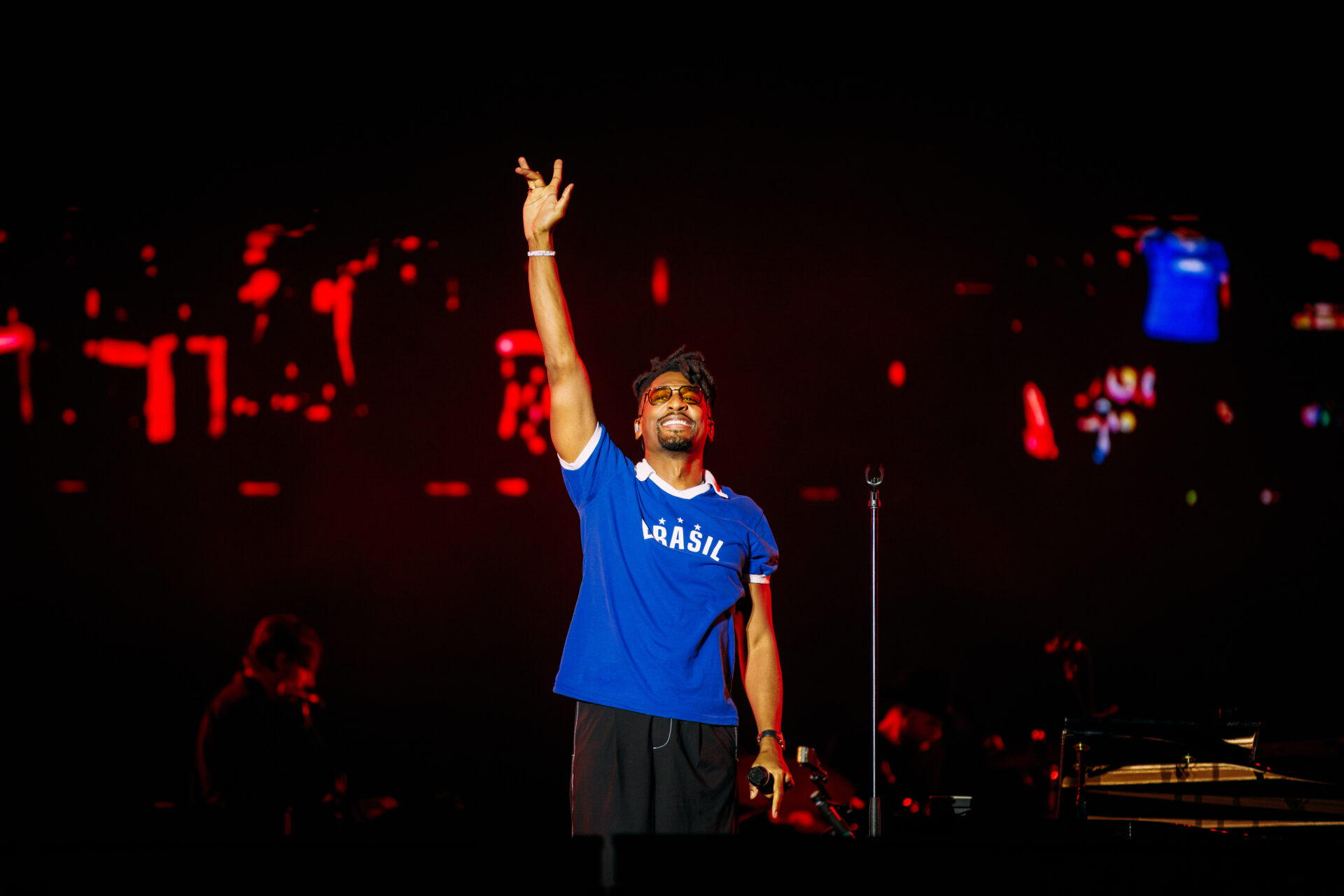 Jon Batiste transformou o Rock in Rio em um culto musical / @VANSBUMBEERSFOTO