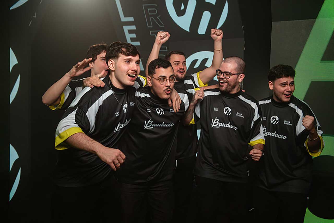 FaZe Clan comemora a vitória / Divulgação